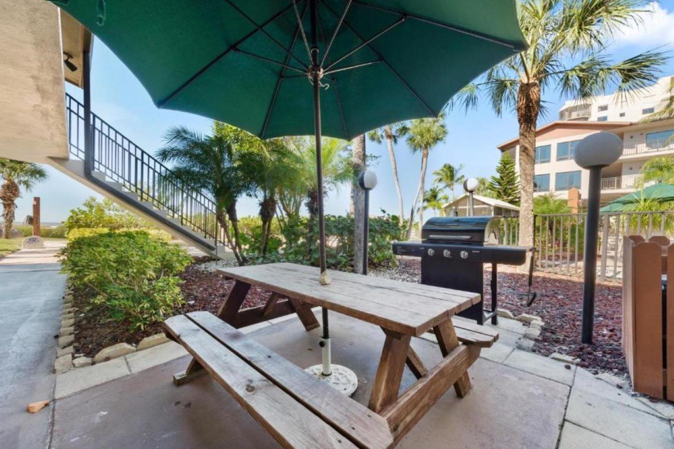 Caribbean Beach Club Fort Myers Beach Εξωτερικό φωτογραφία